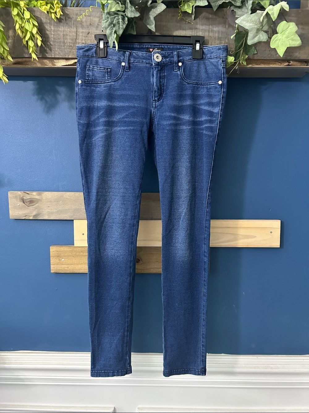 Guess Women's Indigo Leggings. 29
